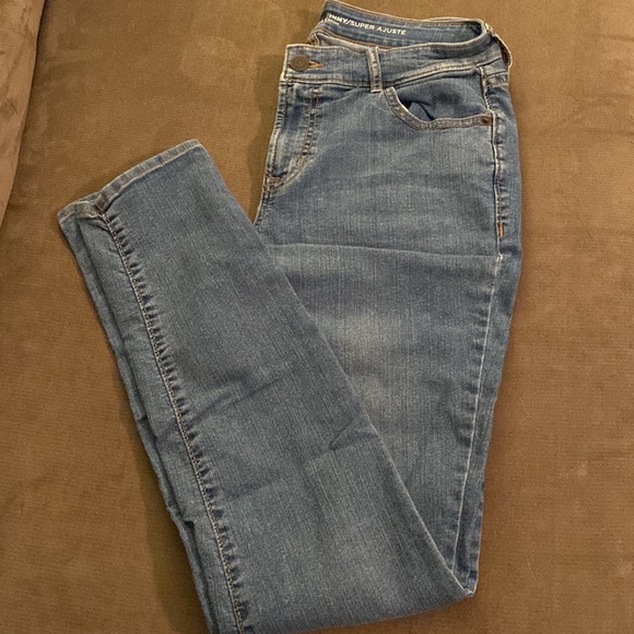 Old Navy size 6 jeans set - Picture 6 of 7